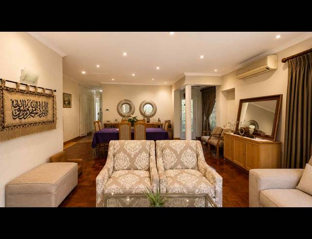 4 BEDROOM FREESTANDING FOR SALE IN SHERWOOD